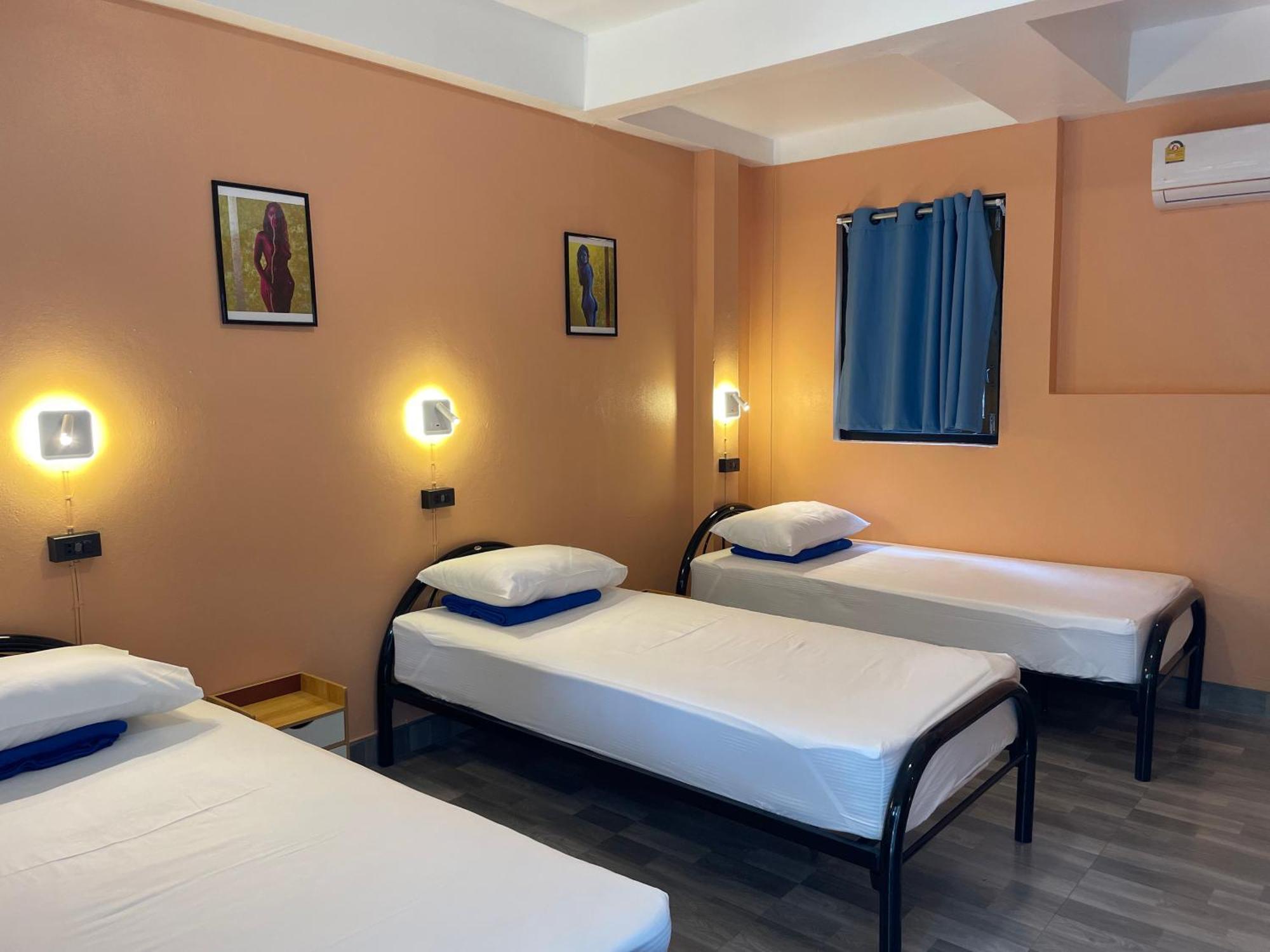 Revolution - Old Town Auberge de jeunesse *